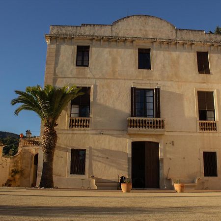 Can Rovira - Stunning Neoclassical Mansion, Just 20 Min Drive From Barcelona City Center, Ideal For Groups And Families Alella Dış mekan fotoğraf